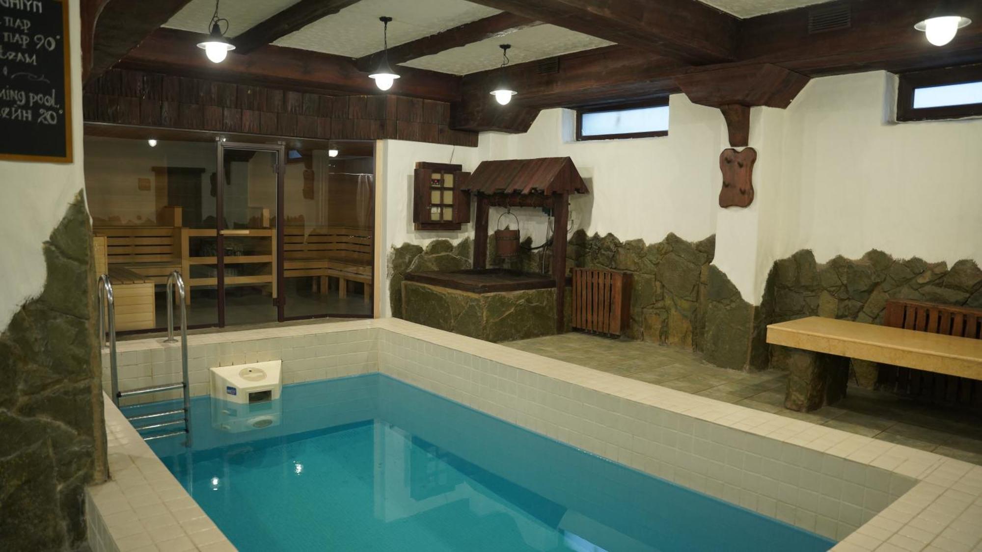 Hotel Saraishyq 4*