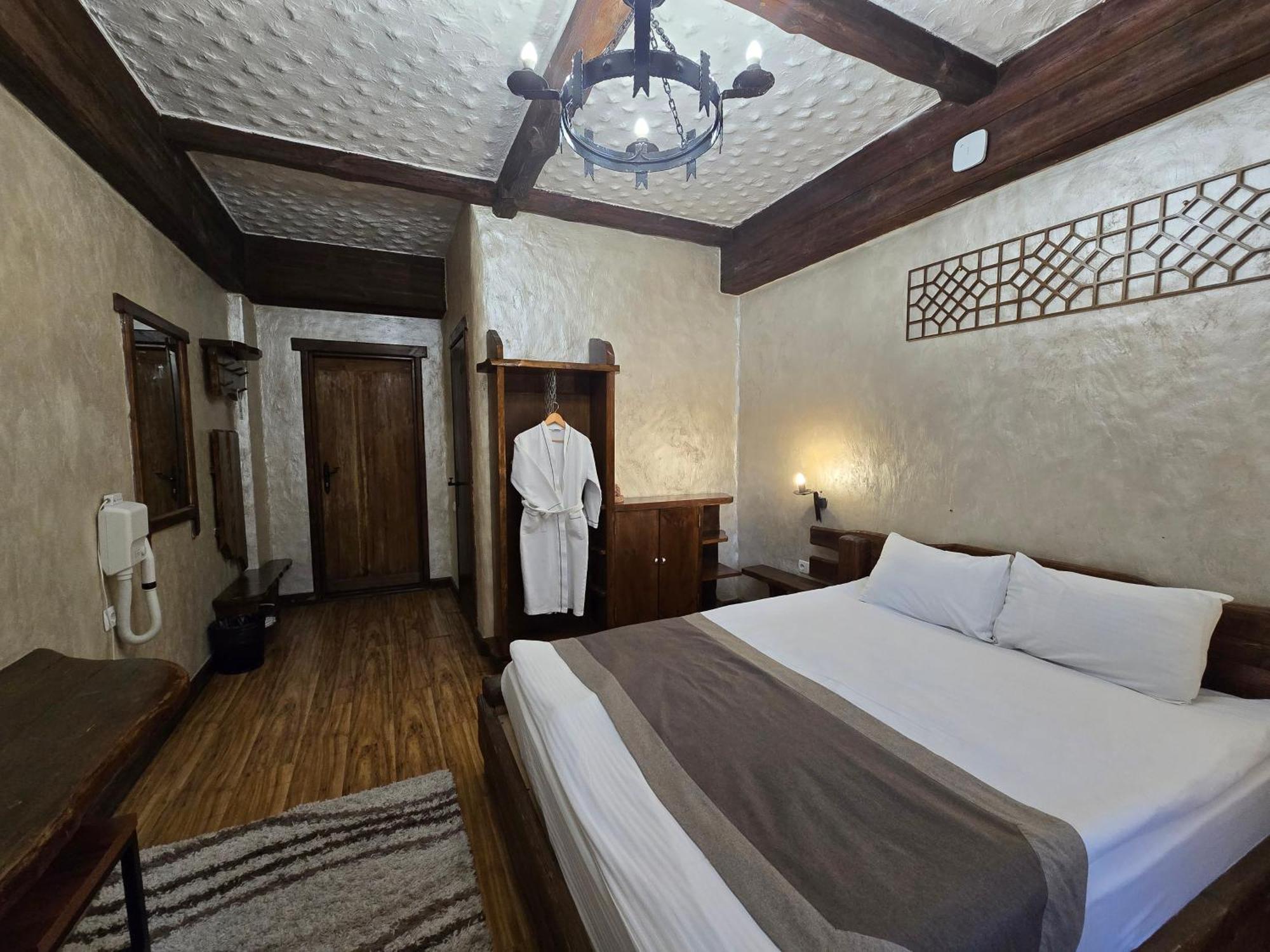 Hotel Saraishyq 4*